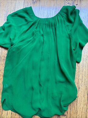 Elegant Emerald Green Short Sleeve Blouse - Unbranded